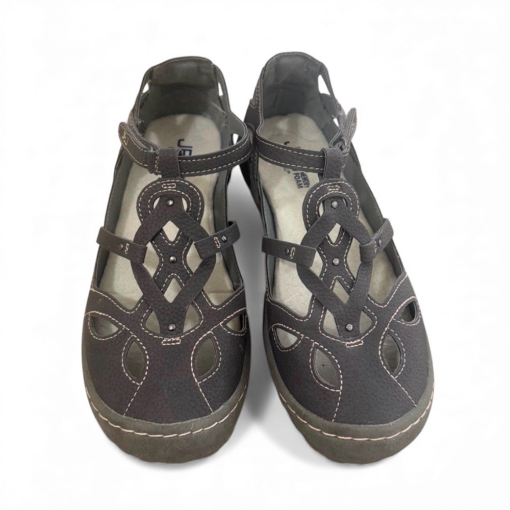 JBU Memory Foam Cutout Sandal Shoes with Buckle BY Jambu Size 7M